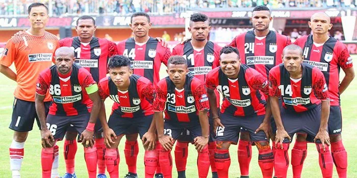 Madura-United-Vs-Persipura-Jayapura 